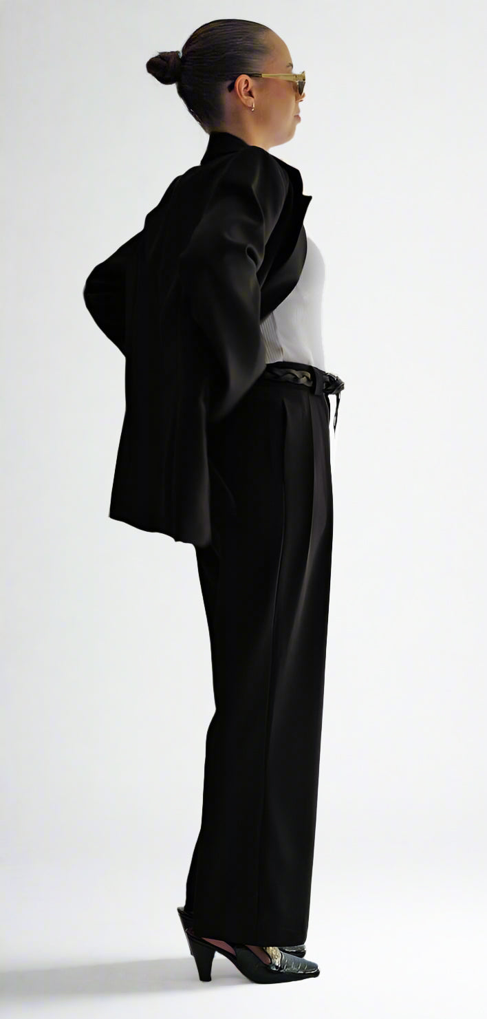 Cara Blazer